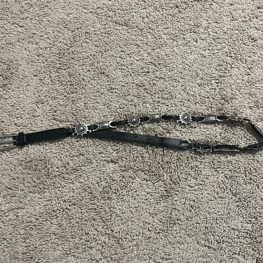 Black Urban outfitters belt with silver details